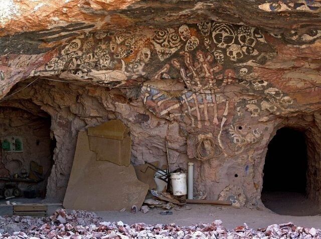 Австралийский подземный город Кубер-Педи Австралия,Кубер-Педи,пустыня