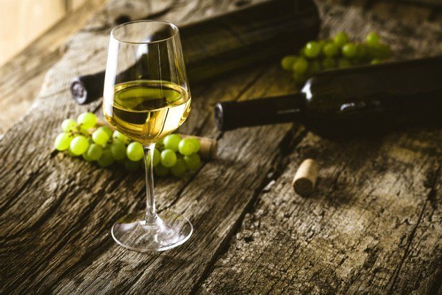 Домашнее вино из винограда: 14 простых рецептов