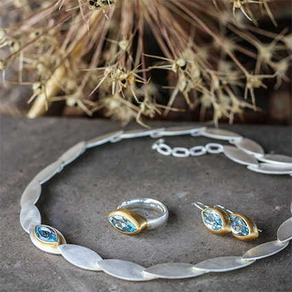 Лунный камень, дай мне сил: как найти свой талисман среди минералов и что они значат Новости моды