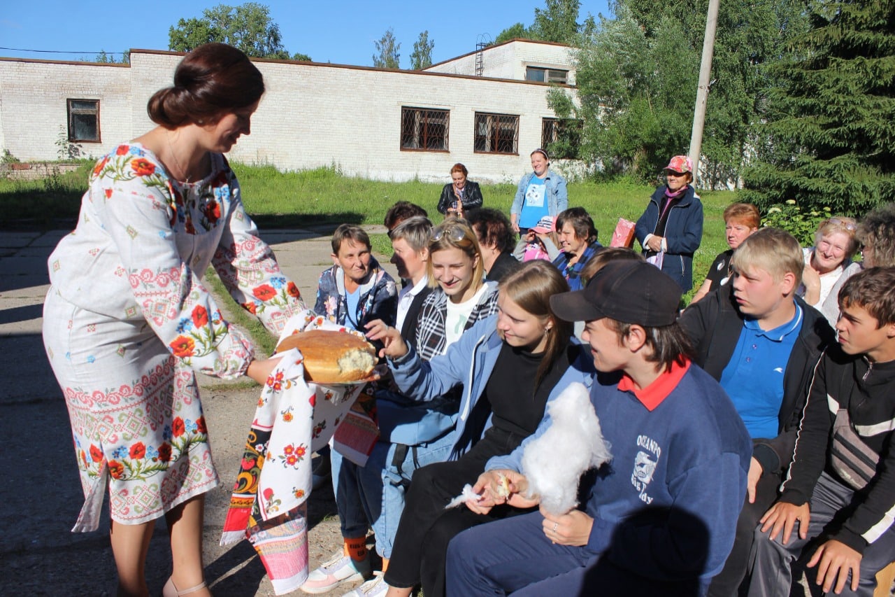 Погода кемцы бологовский район. День села. С днем рождения село. Погода в Кемцах.