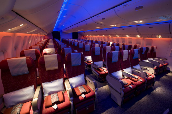 b777-8