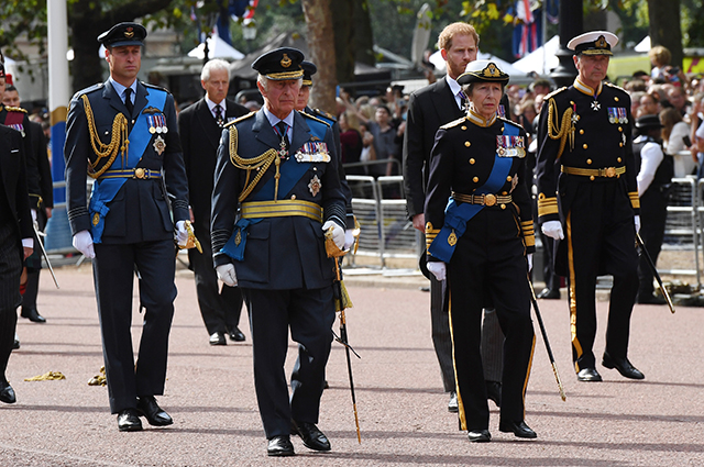 В Лондоне проходит прощание с королевой Елизаветой II