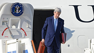 Государственный секретарь США Джон Керри в аэропорту Внуково-2 во время рабочего визита в Москву