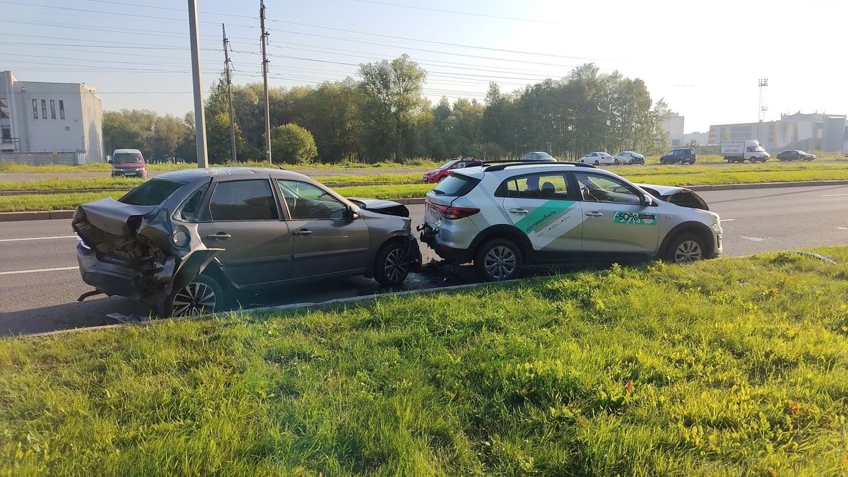 Что делать если попал в ДТП, а инспектора ДПС не приехали авария,авто,авто мото,ГАИ,ГИБДД,дтп,ПДД,правила движения,протокол,Россия,советы автомобилистам,советы водителям,ул,ДПС [974035]