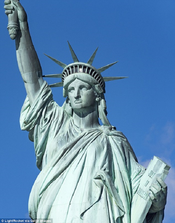 Только несколько людей в мире знают, КОМУ на самом деле принадлежит лицо Статуи Свободы...