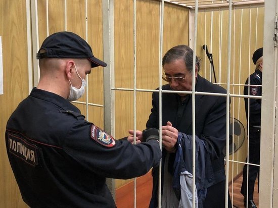 Вскрылись "подвиги" Цивина и Дрожжиной на фуршетах