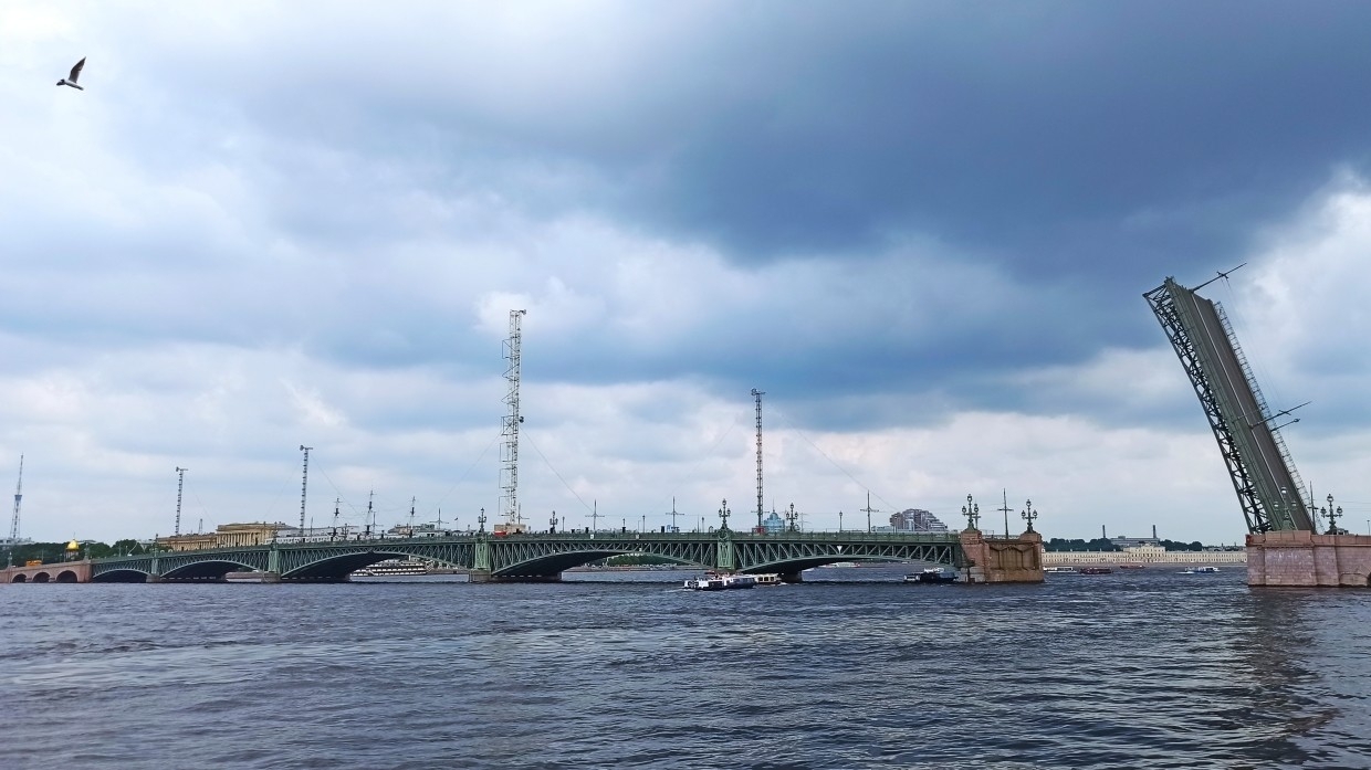 Температура воды в Неве достигла рекордных показателей