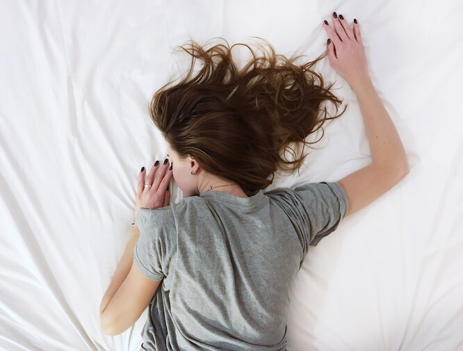 Почему так важна фаза быстрого сна и как ее сдвиг может повлиять на продолжительность жизни мозг,наука,человек