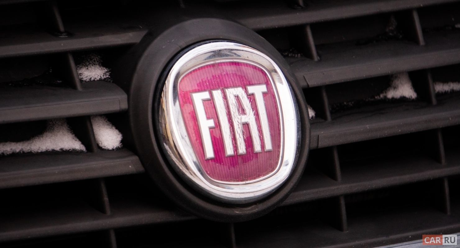 В порту Италии задержали новые Fiat Topolino, у правительства страны к ним есть претензии Автомобили