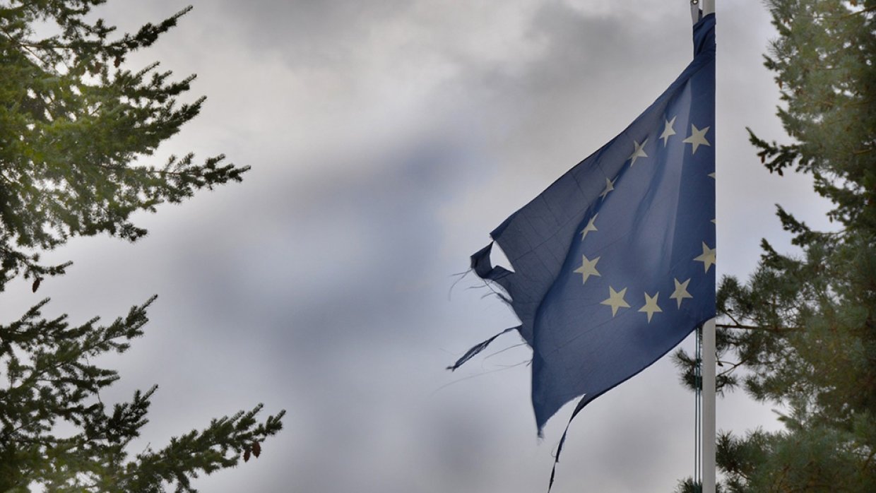 Кризис внутри ЕС стал фактом: эксперты прокомментировали решение ЕС подать в суд на Польшу