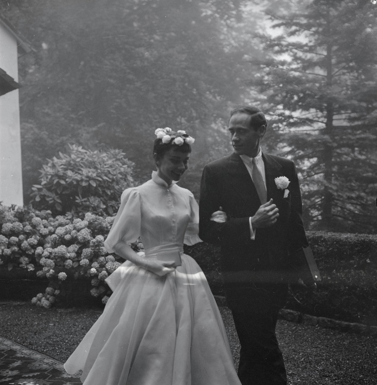 Hochzeit von Audrey Hepburn mit Mel Ferrer in der Kapelle auf dem Bürgenstock