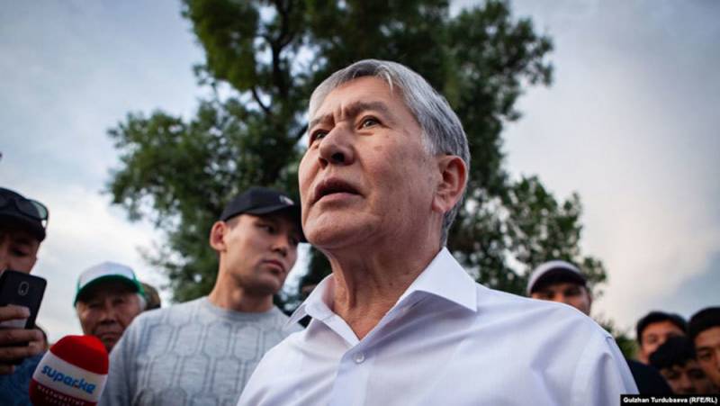 «Я стрелял по спецназу»: экс-президент Киргизии отбил штурм своего дома