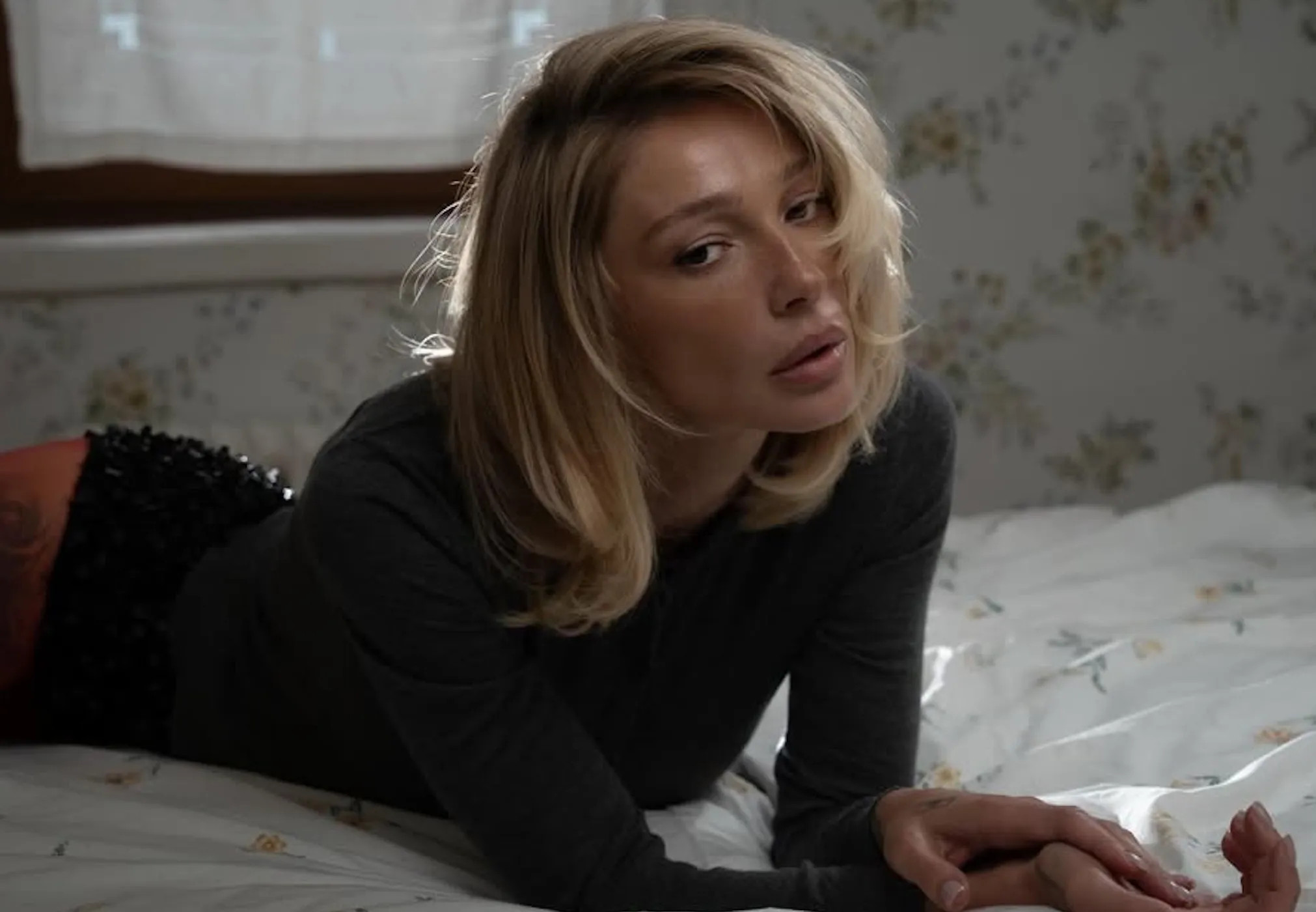 "Спасибо, что вновь обретаете интерес". Настя Ивлеева впервые после "отмены" снялась в фотосессии