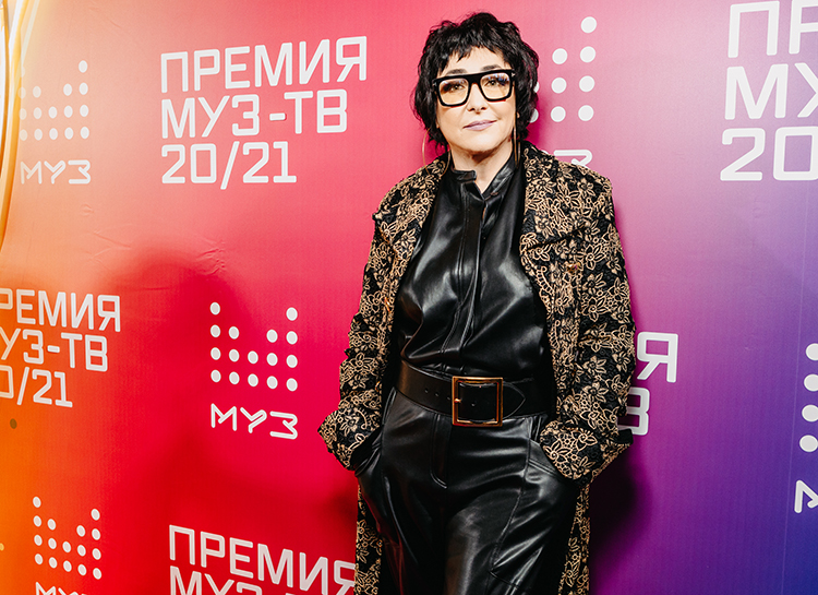 Ксения Собчак, Ольга Бузова, Светлана Лобода и другие на ужине канала МУЗ-ТВ Ксения Собчак, Ольга Бузова, Светлана Лобода и другие на ужине канала МУЗ-ТВ Звезды,Красная дорожка