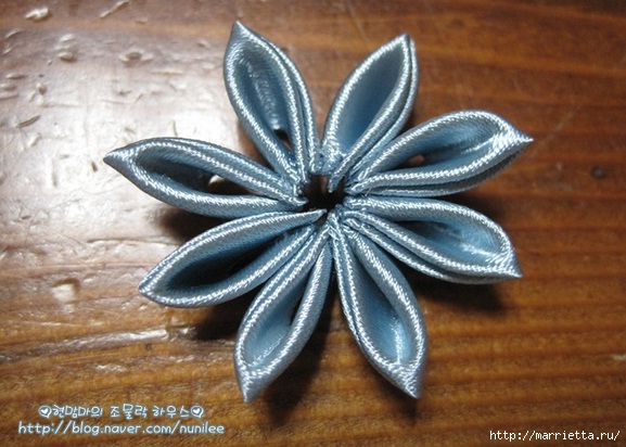 Цветочки канзаши своими руками Цветочки канзаши своими руками канзаши