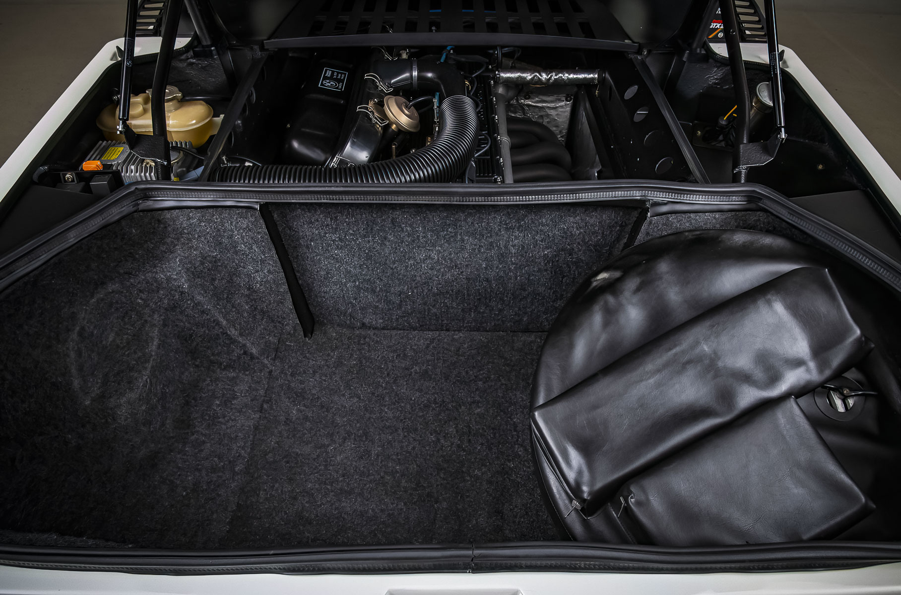 Забытый на 20 лет в гараже редчайший BMW M1 пустят с молотка Забытый на 20 лет в гараже редчайший BMW M1 пустят с молотка Новости