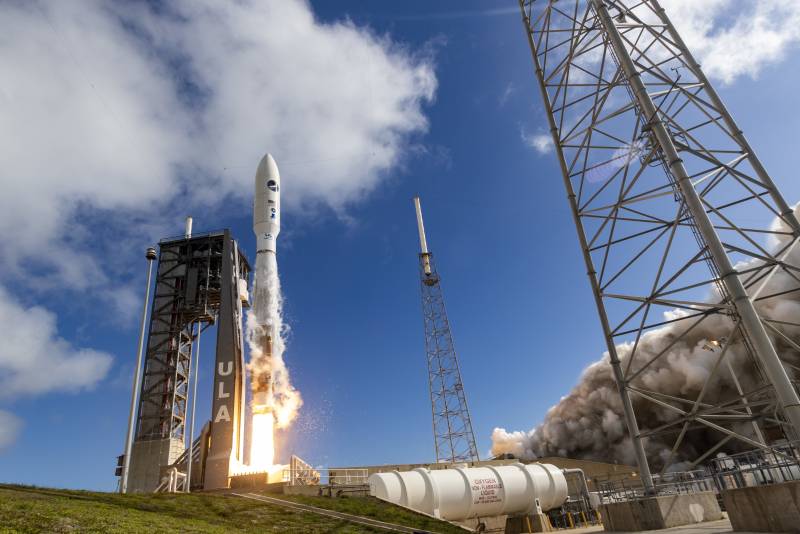 Особенности строительства и развития Космических сил США ввс