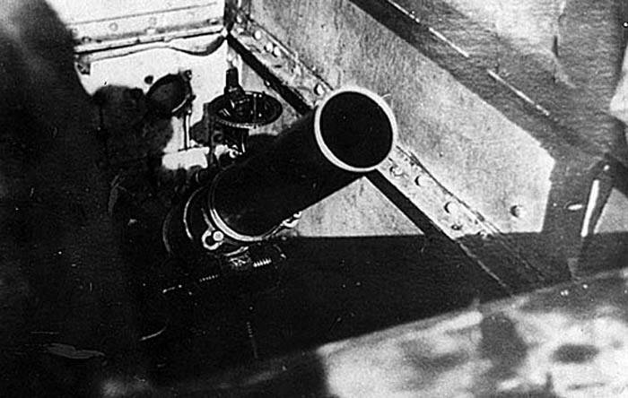 Минометный химический танк МХТ-1 оружие