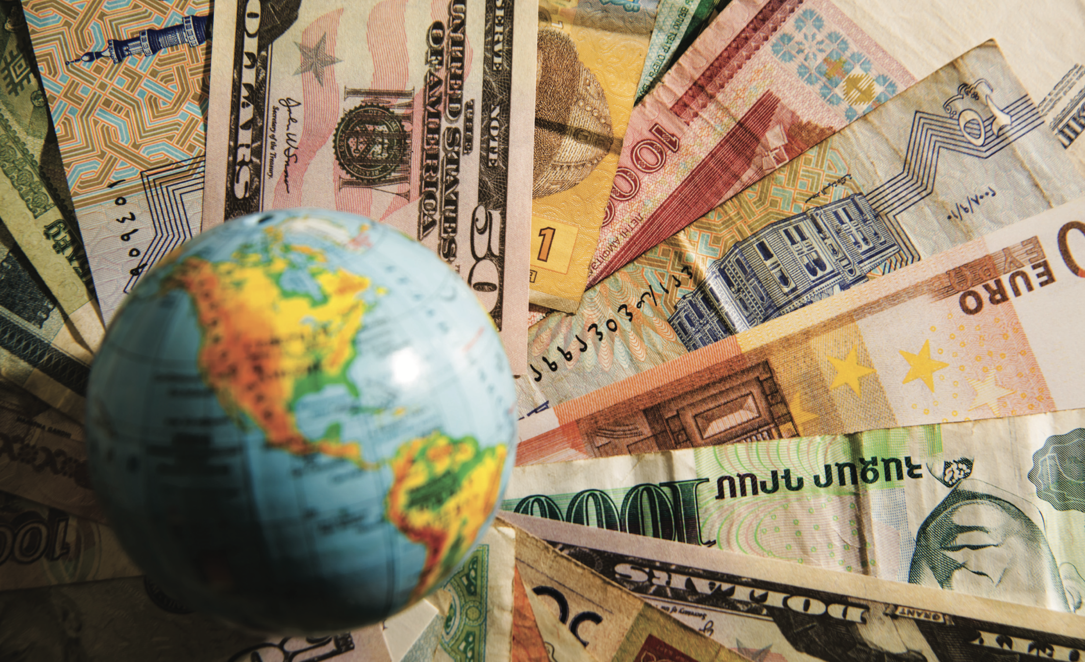 Международная торговля в национальных валютах. Мировые деньги. Мировая экономика. Деньги это в экономике. Деньги государства.