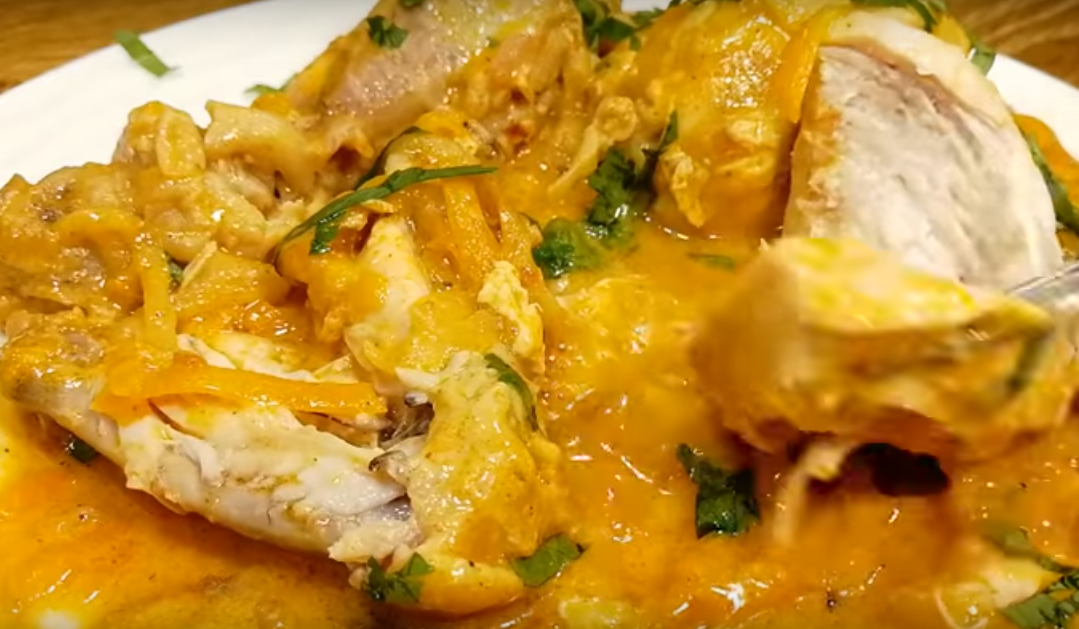Курица в кефирном соусе: вкусное блюдо к обеду