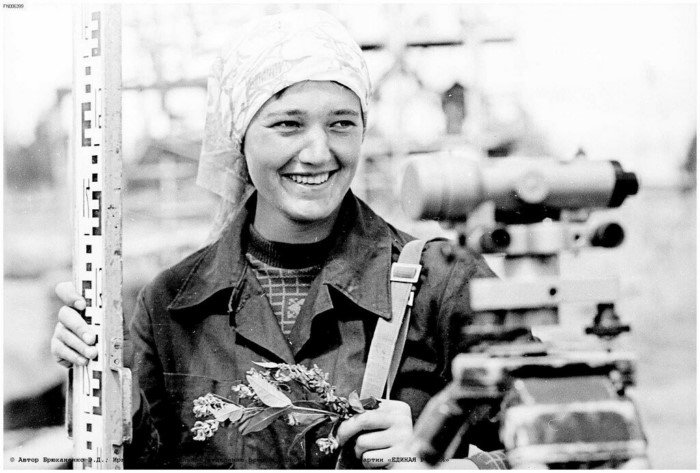 Как выглядели рабочие девушки в СССР