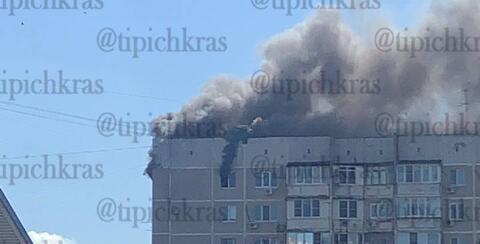 Детей и взрослых эвакуировали из горящего дома в Краснодаре