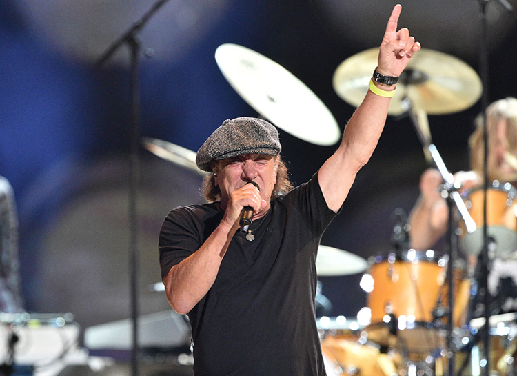 Дженнифер Лопес с мамой, принц Гарри без Меган Маркл и другие звезды на концерте Vax Live в Лос-Анджелесе Дженнифер Лопес с мамой, принц Гарри без Меган Маркл и другие звезды на концерте Vax Live в Лос-Анджелесе Звезды,Новости о звездах