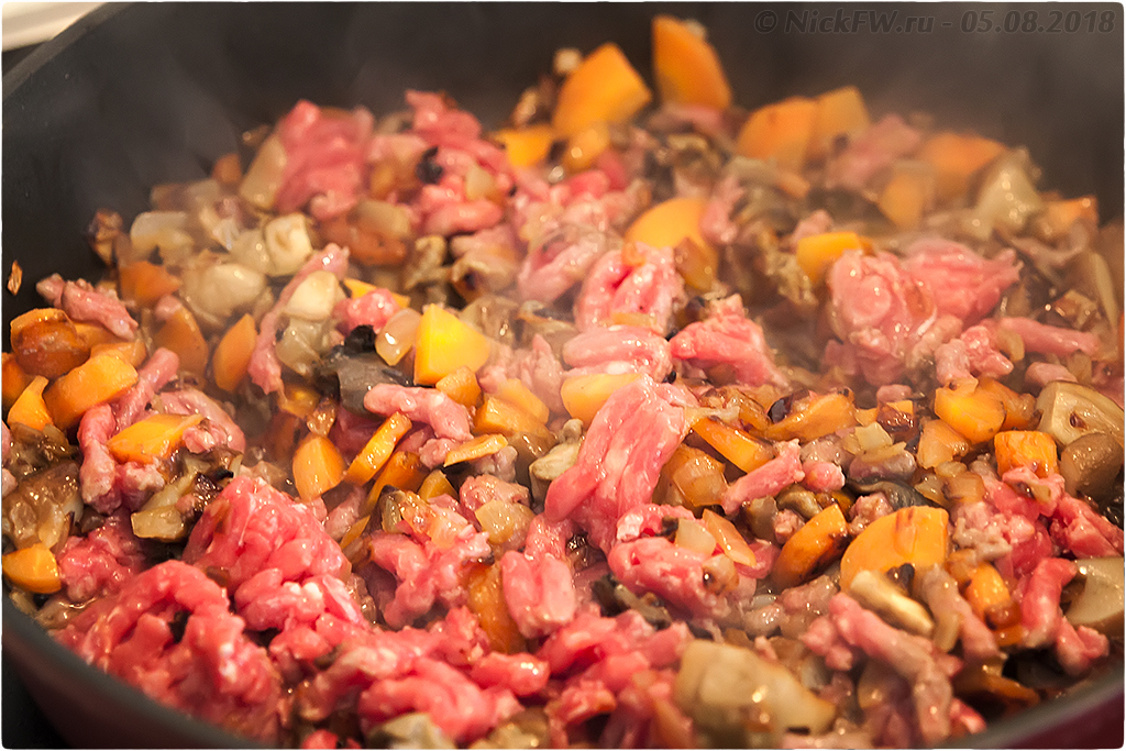 5. Сырный суп с фаршем грибами яйцом и молоком - © NickFW.ru