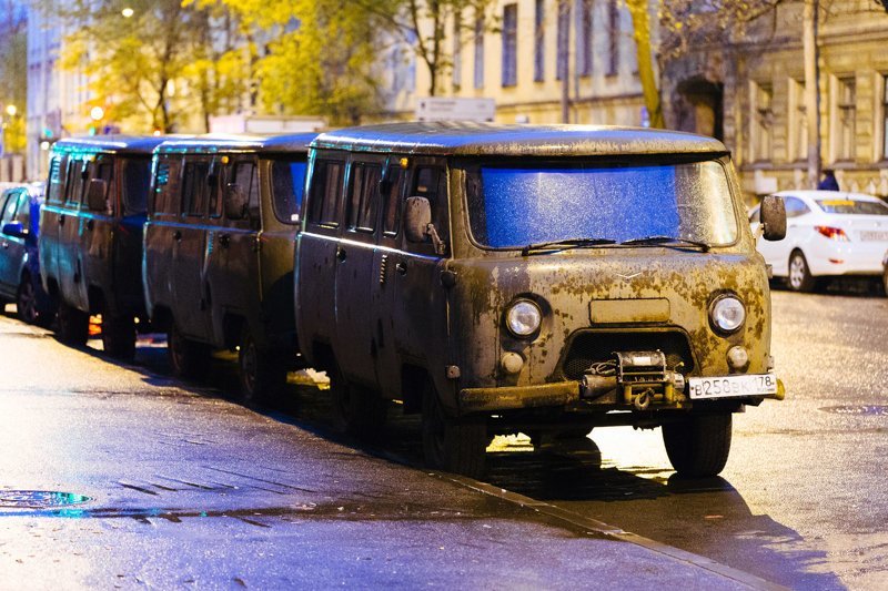 УАЗ-452 «Буханка» и его след в российской действительности и мировой культуре УАЗ-452 «Буханка» и его след в российской действительности и мировой культуре авто, автомобили, буханка, город, уаз, улица, эстетика