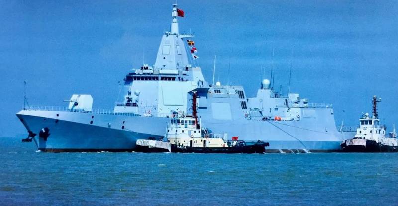 Новый законодатель моды: то ли крейсер, то ли эсминец проекта 055 Новый законодатель моды: то ли крейсер, то ли эсминец проекта 055 вмф