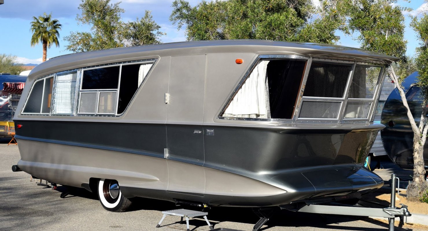 Кемпер из 1960 годов — прогрессивный и футуристичный