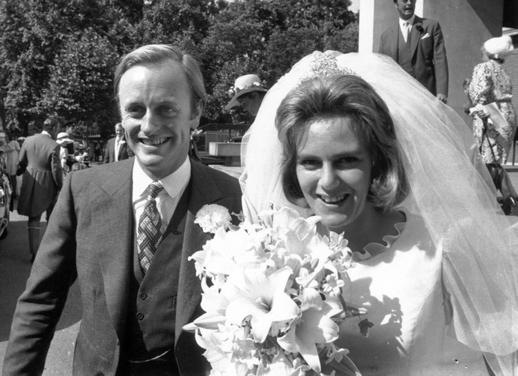 Экс-супруг герцогини Камиллы и экс-возлюбленный принцессы Анны заразился коронавирусом Экс-супруг герцогини Камиллы и экс-возлюбленный принцессы Анны заразился коронавирусом Монархи,Британские монархи