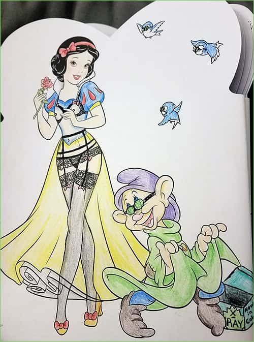 25 примеров, почему взрослым нельзя давать книжки-раскраски 