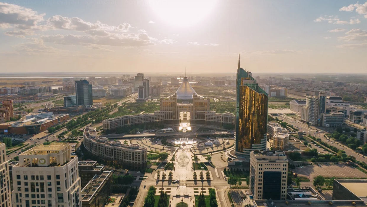 Аким казахстанского Костаная лично выслушал требования народа