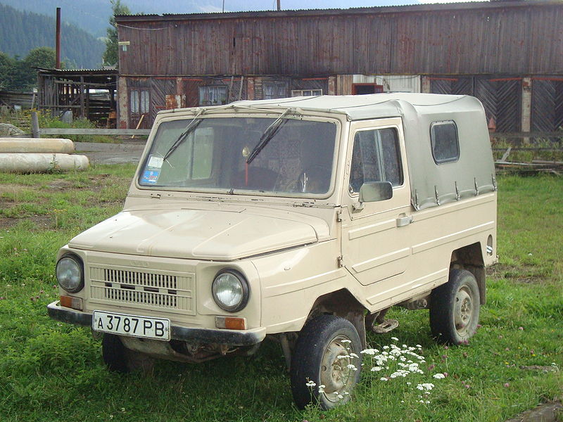 ЛуАЗ-1302