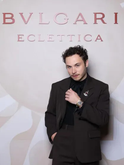 Флоренс Пью подтвердила отношения с актёром Финном Коулом после, вместе, 30летняя, появилась, подозревали, пальцеВ, безымянном, кольцом, мероприятий, одном, произошло, актриса, Полом, пожениться, планируют, влюблённые, слухи, появились, также, романе