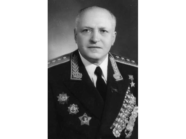 Как проявили себя настоящие генералы РККА летом 1941-го? история