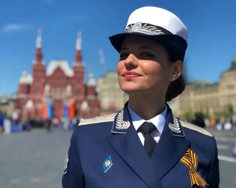 «Годы пролетели как МиГ-31»: пресс-секретарь Шойгу Россияна Марковская покинула
