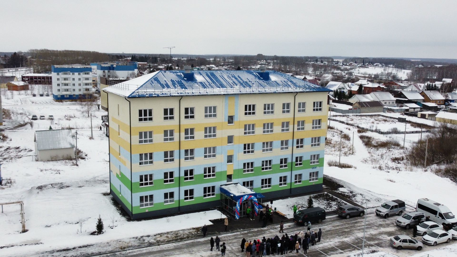 Плотниково кемеровская область. Федоровский многоэтажные дома. Переселение из аварийного жилья Сызрань 2022 год. Стройка многоквартирного дома Вядрине. Аварийное переселение.