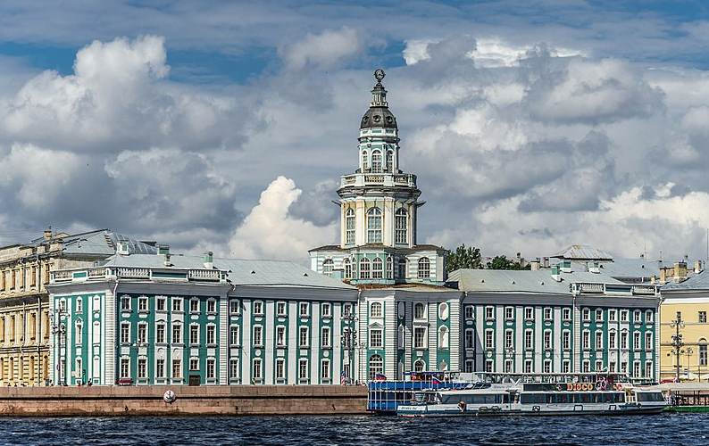 Санкт-Петербург - окно в иное измерение призрак, посещает, место, после, города, время, является, самом, Говорят, гласит, город, легенд, смерти, самых, памятник, ротонды, может, нередко, который, именно