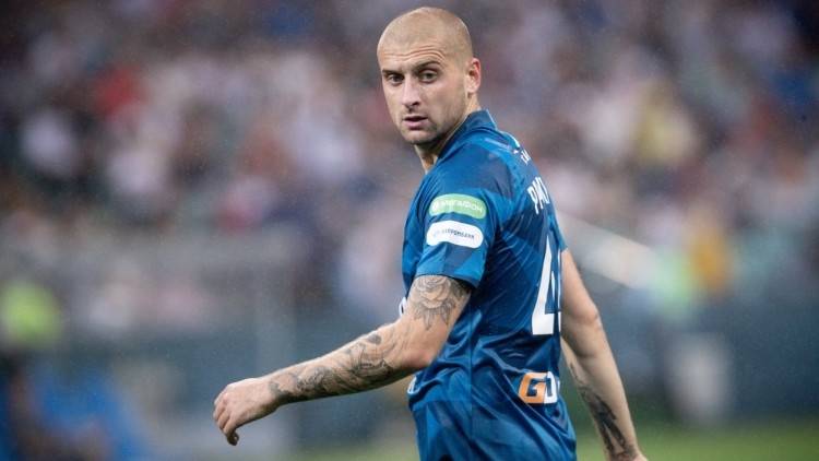 Агент Ракицкого не исключил, что защитник уйдет из «Зенита»