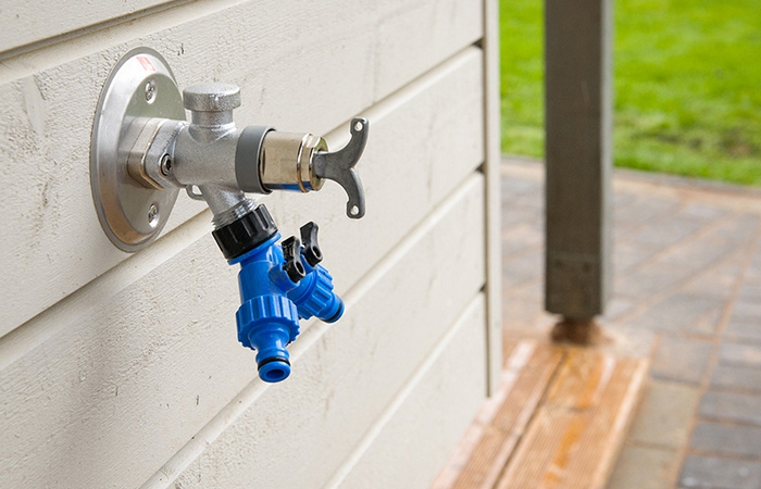 Как сделать незамерзающий водоразбор для частного и дачного дома: 2 практичные схемы водоснабжение,дача,полезные советы