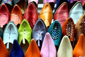 Бабуши: как и с чем носить самую модную обувь лета