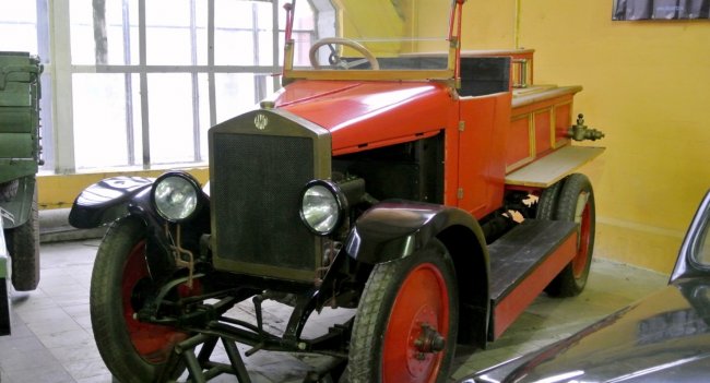 АМО-Ф-15  — итальянская полуторка в советской эпохе Автомобили