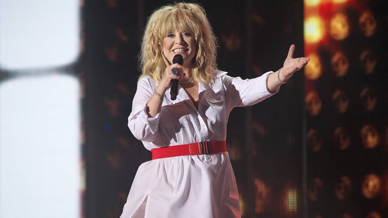 Алла Пугачева перевела Бари Алибасову крупную сумму на ремонт после пожара в его квартире