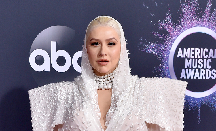 Кристина Агилера, Тейлор Свифт, Селена Гомес и другие на American Music Awards-2019