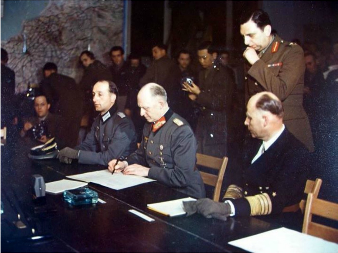 Две капитуляции Германии 1945 г вторая мировая, вторая мировая война, история