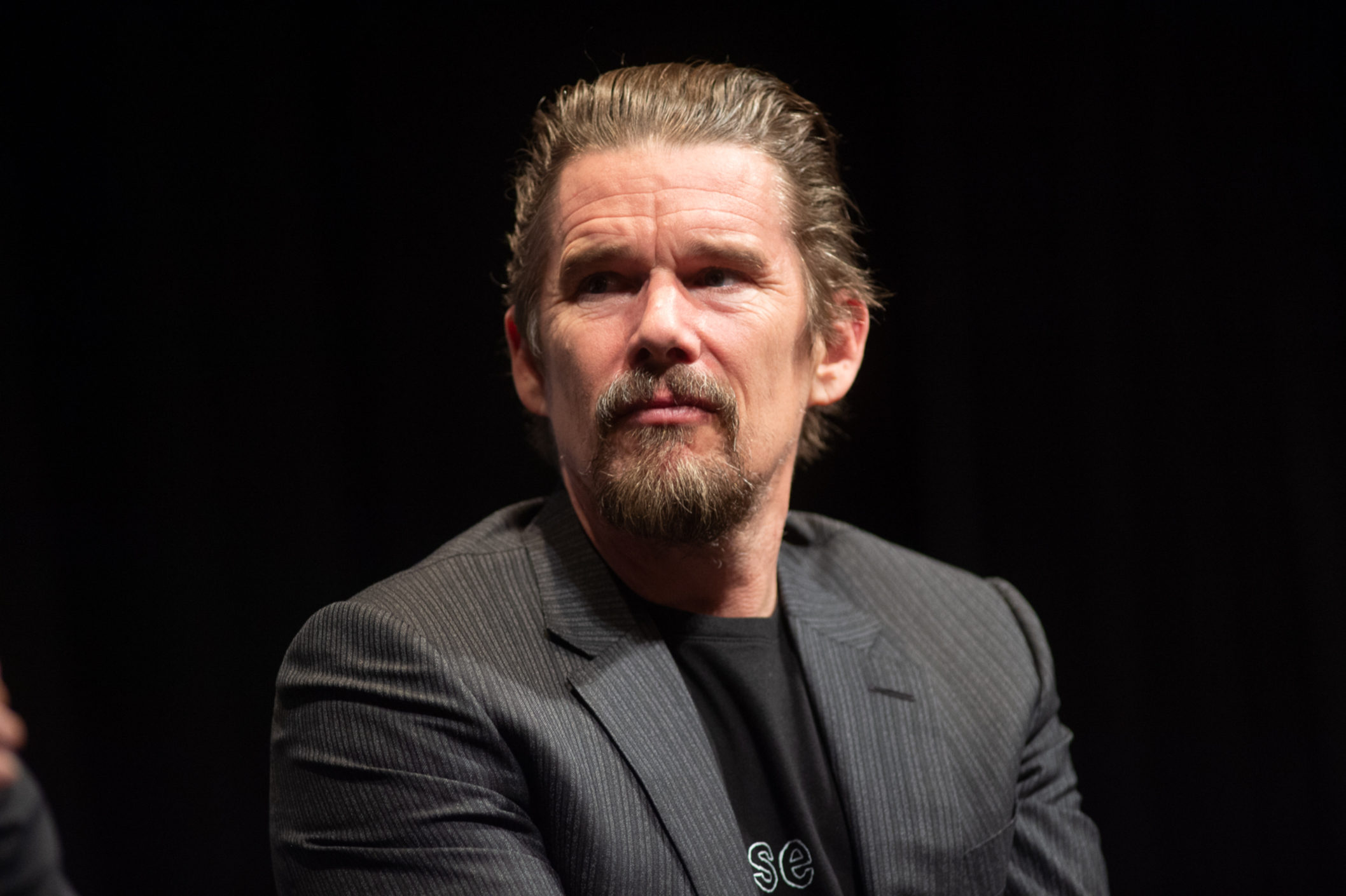 Скотт дерриксон. Ethan Hawke. Ethan Hawke 2021. Итан Хоук виновный 2021.