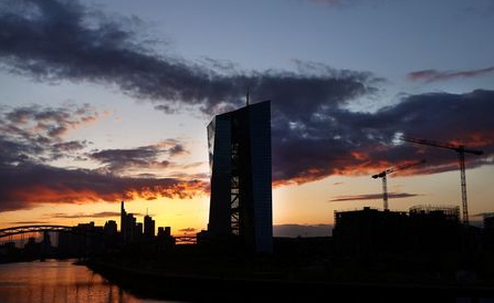 The European Central Bank (ECB) and the skyline with its financial district are photographed during sunset as the spread of the coronavirus disease (COVID-19) continues in Frankfurt, Germany, April 13, 2021. REUTERS/Kai Pfaffenbach