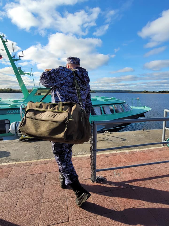 Василий Устюжанин: Безымянные божьи плотники Василий Устюжанин: Безымянные божьи плотники Общество